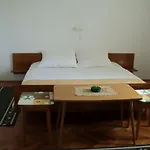 Pensión Double 11716b Banjol